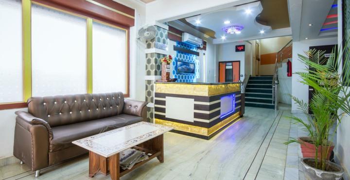 Fabexpress Alpine Hotel Agra  Ngoại thất bức ảnh