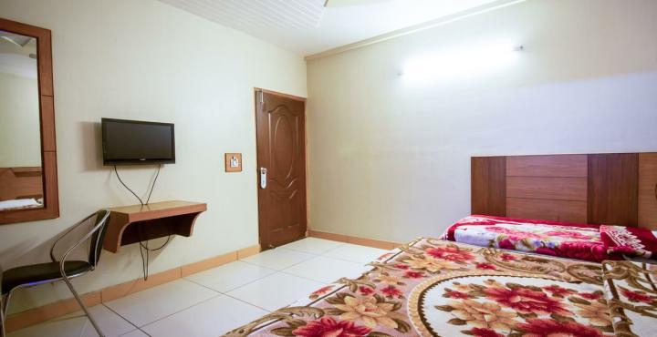 Fabexpress Alpine Hotel Agra  Ngoại thất bức ảnh