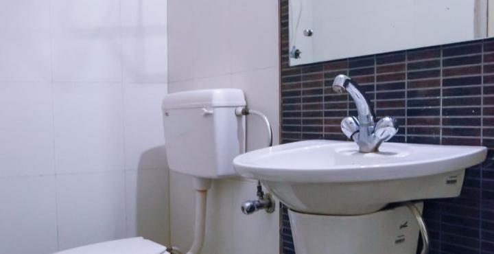 Fabexpress Alpine Hotel Agra  Ngoại thất bức ảnh