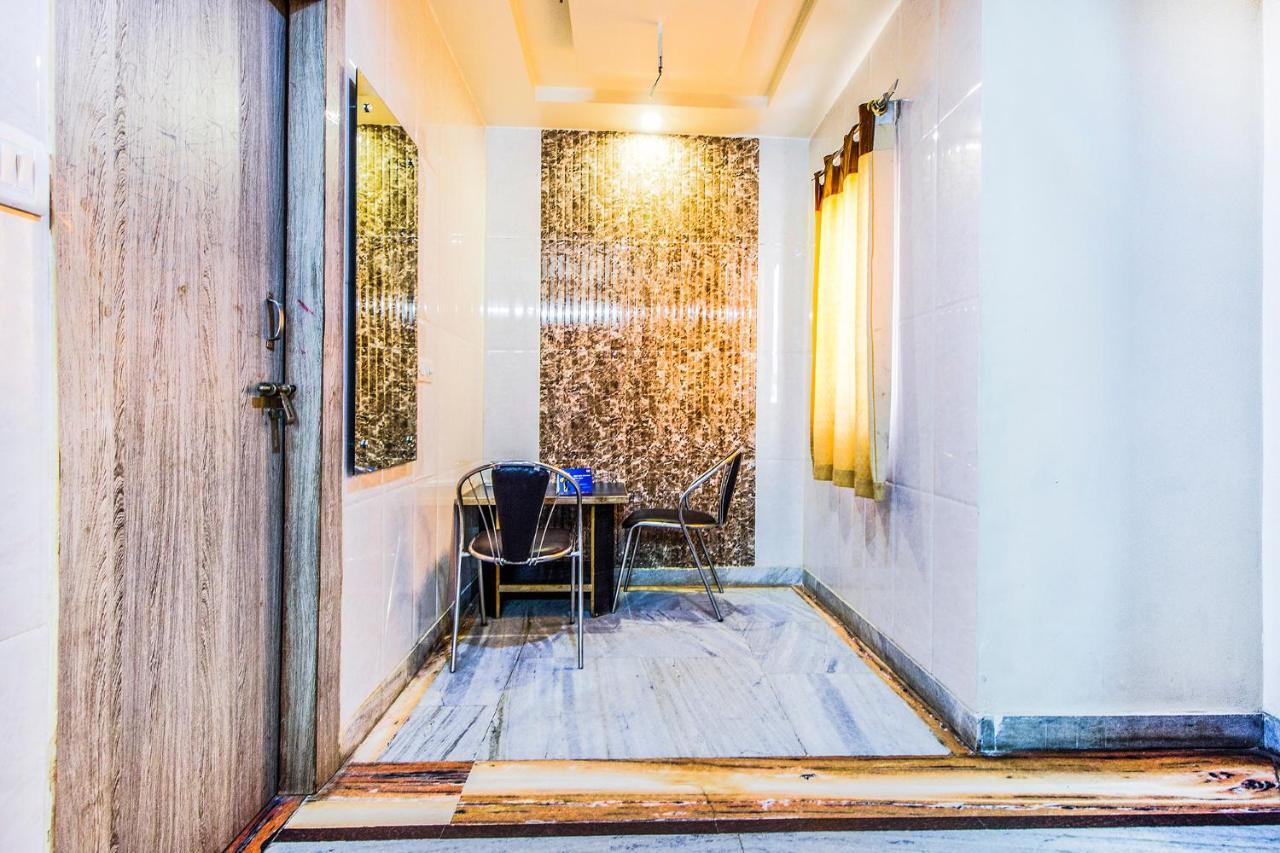Fabexpress Alpine Hotel Agra  Ngoại thất bức ảnh